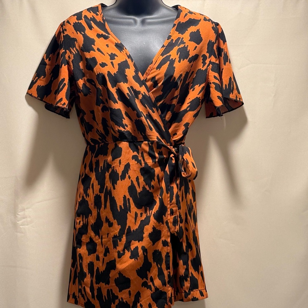 SHEIN Bold Orange and Black Wrap Romper